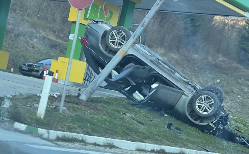 Teška saobraćajna nesreća u BiH, povrijeđene četiri osobe 